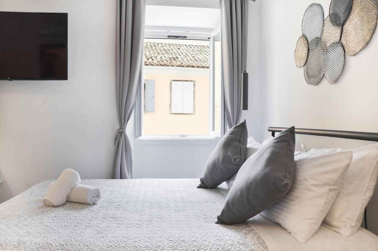 Saint'S View Apartments Corfu  ภายนอก รูปภาพ